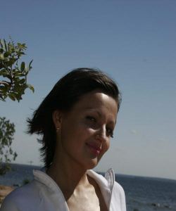 <p class='ppt-number'>0137 789 0808 016</p><p class='ppt-pricing-de'>1 €/Anruf MoFu Tarif abweichend</p>