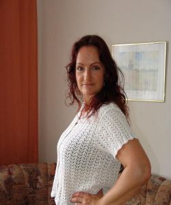 <p class='ppt-number'>0137 789 0808 016</p><p class='ppt-pricing-de'>1 €/Anruf MoFu Tarif abweichend</p>