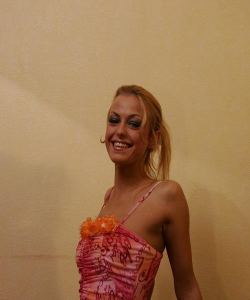 <p class='ppt-number'>221 779 + PIN 019</p><p class='ppt-pricing-de'>1,99 Euro/Min.</p>